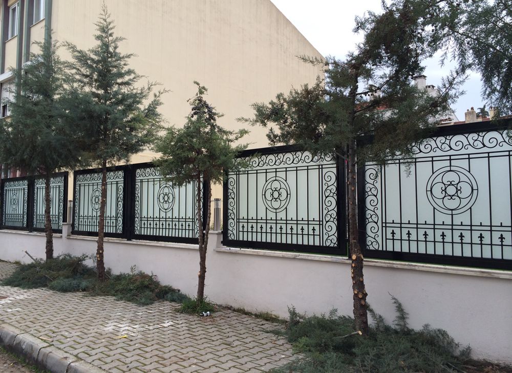 Ferforje Bahçe Korkuluk Eminİş Yapı Ferforje Bahçe Korkuluk Eminİş Yapı