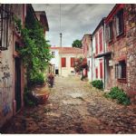 Cunda'nın Arnavut kaldırımlı Taş Sokakları